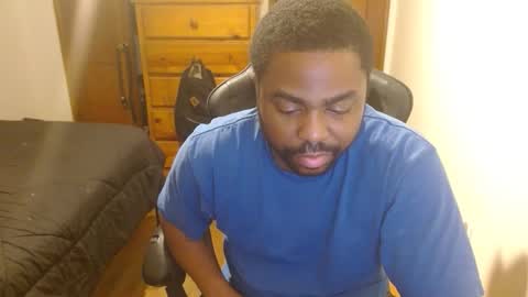 Snapshot of breadw1nnah chatting on November 2025 09:10:02 AM Breadw1nnah online show from November 2025 09:10:02 AM