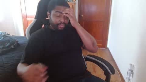 Snapshot of breadw1nnah chatting on November 2025 10:15:01 PM Breadw1nnah online show from November 2025 10:15:01 PM