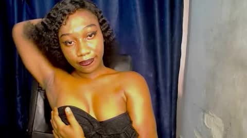 brealove_ online show from November 2025 08:08:02 PM