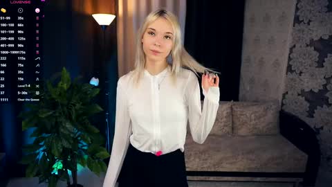 Mia Bunyard online show from February 2025 04:14:02 PM