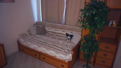 Mia Bunyard online show from September 2025 07:32:02 AM