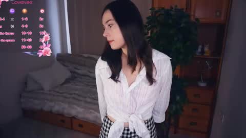 Mia Bunyard online show from October 2025 07:52:02 AM