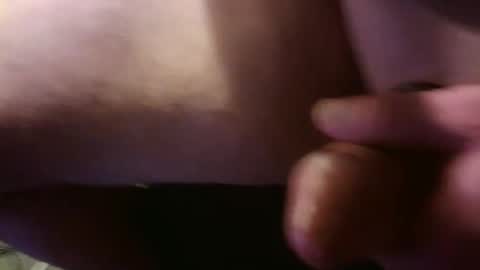 Snapshot of breeder88 chatting on November 2025 03:17:01 AM Breeder online show from November 2025 03:17:01 AM