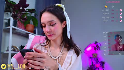 Snapshot of breeding_material chatting on October 2025 04:19:01 PM Ashley Dolce and Lou online show from October 2025 04:19:01 PM