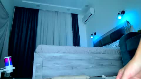 Brenda online show from October 2025 03:13:02 PM