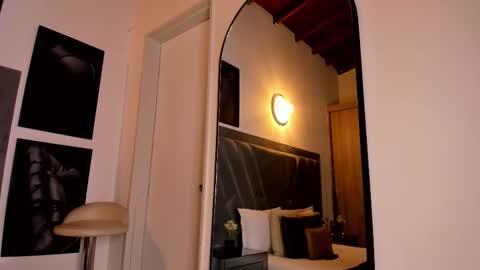 Snapshot of brenda_nova18 chatting on November 2025 09:25:02 PM Brenda online show from November 2025 09:25:02 PM