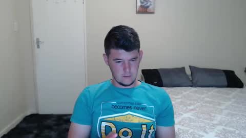 Snapshot of brendansexyboy098754 chatting on December 2024 03:26:01 AM ask me lol online show from December 2024 03:26:01 AM