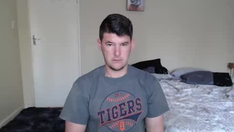 Snapshot of brendansexyboy098754 chatting on December 2024 03:52:02 AM ask me lol online show from December 2024 03:52:02 AM