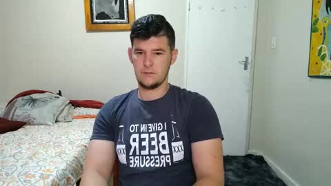 Snapshot of brendansexyboy098754 chatting on February 2025 03:59:02 AM ask me lol online show from February 2025 03:59:02 AM