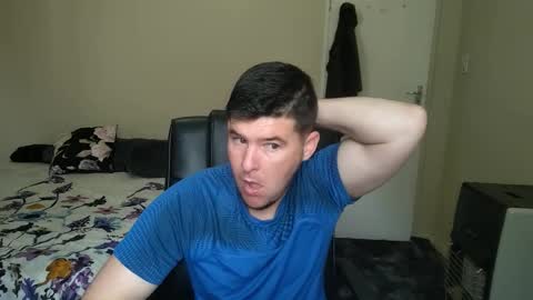 Snapshot of brendansexyboy098754 chatting on September 2025 06:35:01 AM ask me lol online show from September 2025 06:35:01 AM