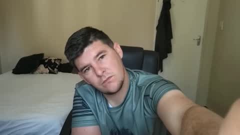 Snapshot of brendansexyboy098754 chatting on September 2025 07:08:02 AM ask me lol online show from September 2025 07:08:02 AM