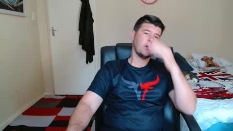 Snapshot of brendansexyboy098754 chatting on February 2026 05:11:02 AM ask me lol online show from February 2026 05:11:02 AM