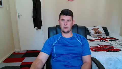 Snapshot of brendansexyboy098754 chatting on February 2026 08:10:01 AM ask me lol online show from February 2026 08:10:01 AM