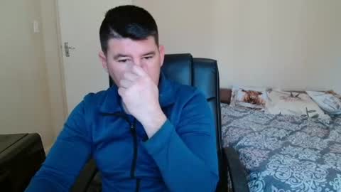 Snapshot of brendansexyboy098754 chatting on July 2026 07:00:02 AM ask me lol online show from July 2026 07:00:02 AM