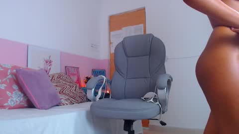 Brenda online show from February 2025 03:30:01 PM