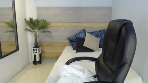 Brenda online show from September 2025 02:34:02 AM