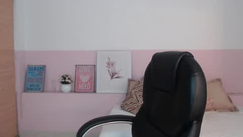 Brenda online show from October 2025 02:32:01 AM