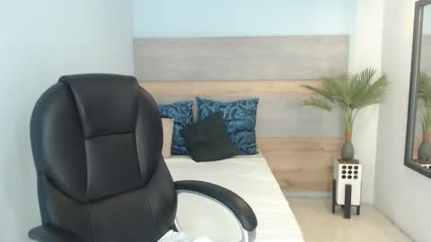 Brenda online show from October 2025 02:26:01 AM