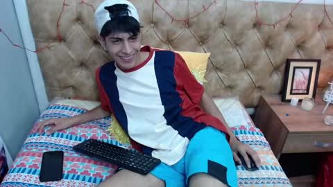 Esteban online show from February 2025 04:20:01 AM