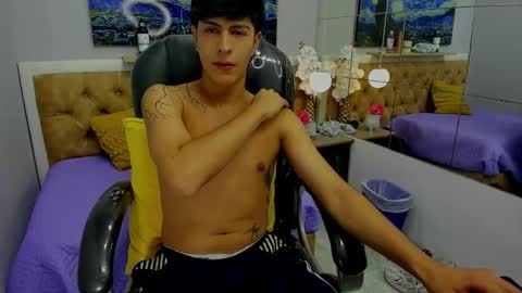 Esteban online show from September 2025 02:22:02 AM