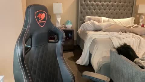 Brett Mycles online show from February 2025 06:29:02 AM