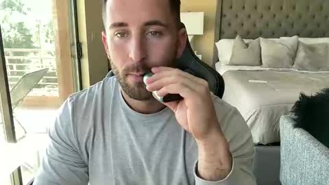 Brett Mycles online show from October 2025 05:47:03 PM