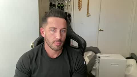 Snapshot of brettmycles chatting on June 2026 03:16:01 PM Brett Mycles online show from June 2026 03:16:01 PM