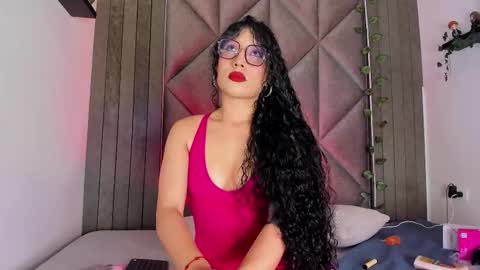 B R I A  online show from December 2025 02:50:02 AM