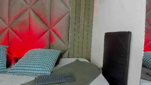 Snapshot of briaconner_ chatting on June 2026 02:44:01 AM B R I A online show from June 2026 02:44:01 AM