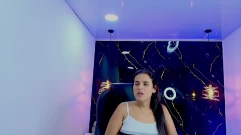Manuela online show from May 2026 03:48:01 AM