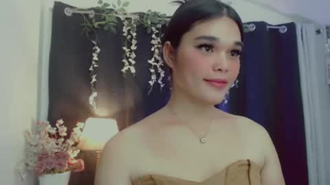 Snapshot of briana_sinclaire chatting on June 2026 12:13:01 AM Claire online show from June 2026 12:13:01 AM