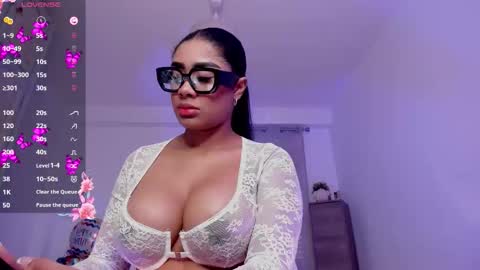 Snapshot of briana_walker chatting on October 2025 11:03:01 AM briana online show from October 2025 11:03:01 AM