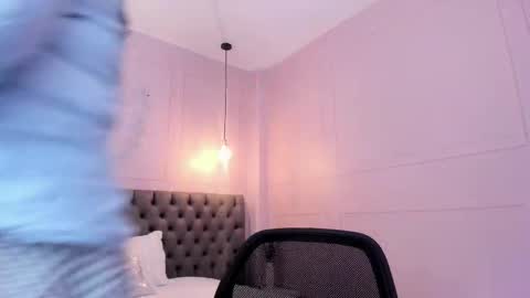 brianacurve online show from October 2025 12:05:01 PM