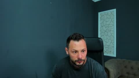 Snapshot of brianhunts chatting on June 2026 04:42:02 AM Brian online show from June 2026 04:42:02 AM