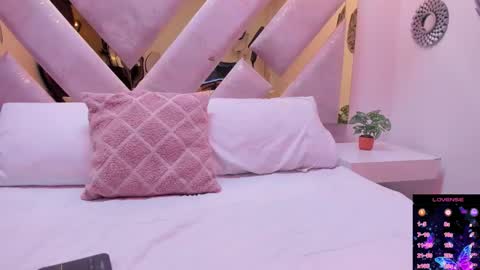 Snapshot of briannahill_ chatting on September 2025 12:04:02 PM Brianna online show from September 2025 12:04:02 PM