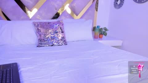 Snapshot of briannahill_ chatting on September 2025 12:32:01 PM Brianna online show from September 2025 12:32:01 PM