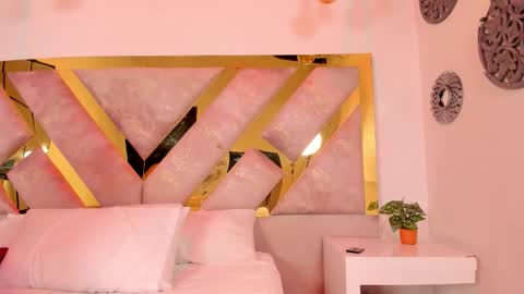 Snapshot of briannahill_ chatting on November 2025 12:26:01 PM Brianna online show from November 2025 12:26:01 PM