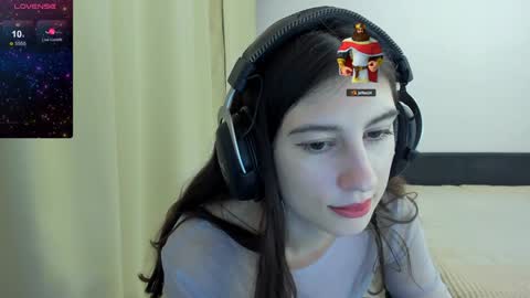 Brianka  Mon Tues Weds Sat Sun - 400 pm GMT0300 Thurs Fri - DAY OFF online show from January 2025 07:32:01 PM