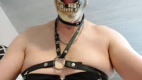 brianriver online show from January 2025 09:17:01 AM