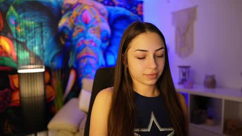 Snapshot of briar_rose18 chatting on December 2024 05:42:01 PM Briar Rose online show from December 2024 05:42:01 PM