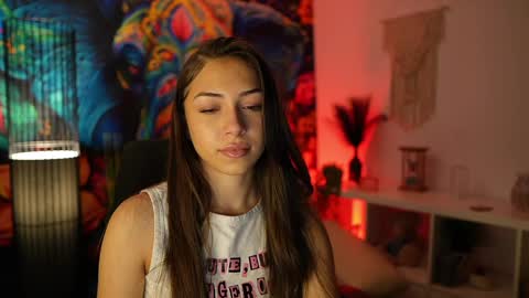 Snapshot of briar_rose18 chatting on January 2025 05:17:02 PM Briar Rose online show from January 2025 05:17:02 PM