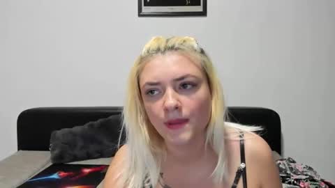 Snapshot of briashine chatting on November 2025 02:27:02 PM BriaShine online show from November 2025 02:27:02 PM