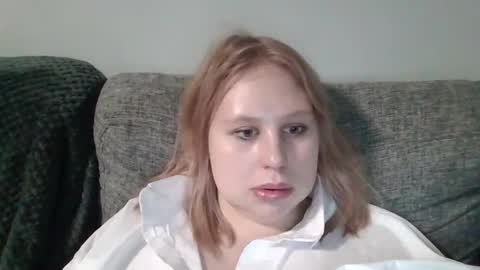 Snapshot of bridget_kiss chatting on February 2026 03:37:02 PM bridget_kiss online show from February 2026 03:37:02 PM