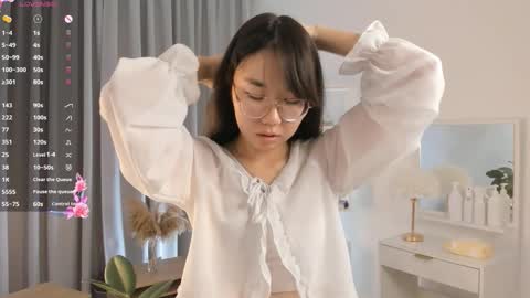 Hanna online show from September 2025 04:07:02 PM