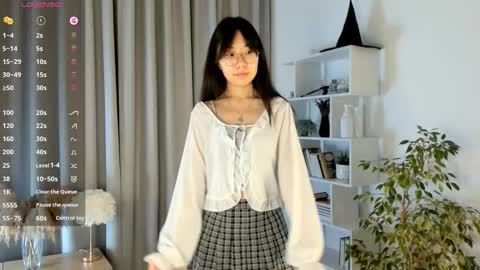 Hanna online show from October 2025 01:13:02 AM