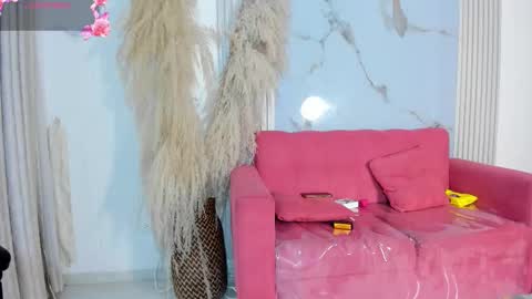    online show from October 2025 12:06:01 PM