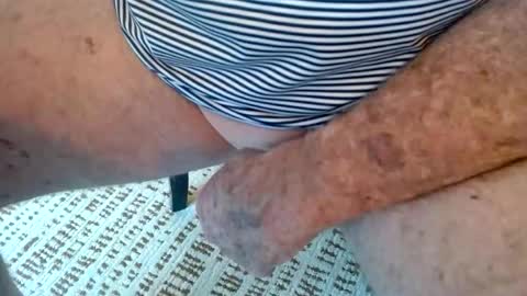 briefsguy52 online show from April 2026 09:23:02 PM