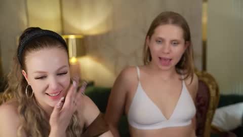 Snapshot of bright_diamonds_054 chatting on September 2025 12:12:01 AM Diamonds Girls online show from September 2025 12:12:01 AM