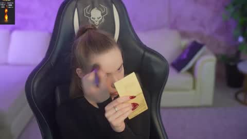 Snapshot of bright_diamonds_054 chatting on October 2025 02:46:02 AM Diamonds Girls online show from October 2025 02:46:02 AM