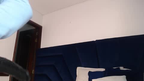 Brigith online show from October 2025 03:37:02 AM